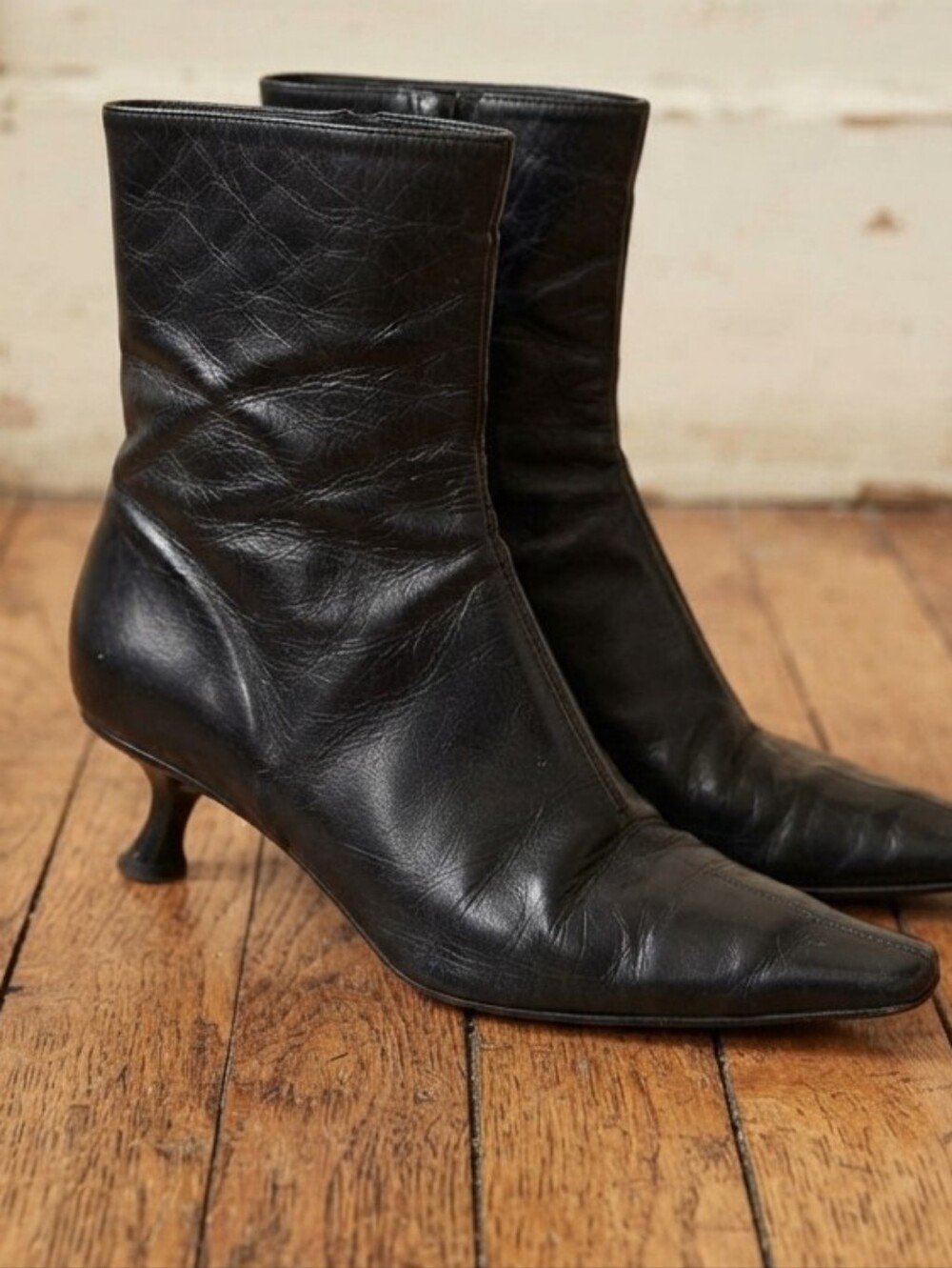 ​Donna Carolina Black Italian Leather Square Toe Kitten Heel  Boots Size 40